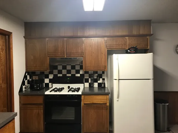 305 Crestview Dr, Elgin, OK 73538