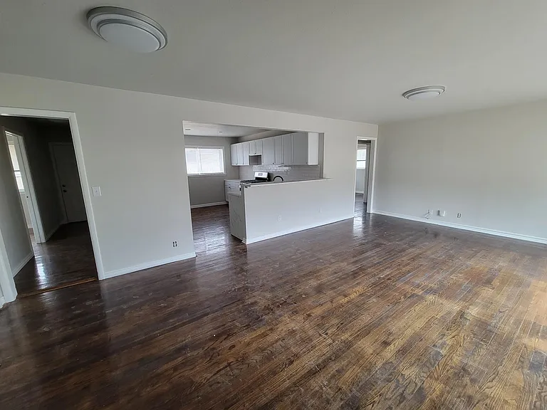 4726 Dartmouth Dr — Photo 5