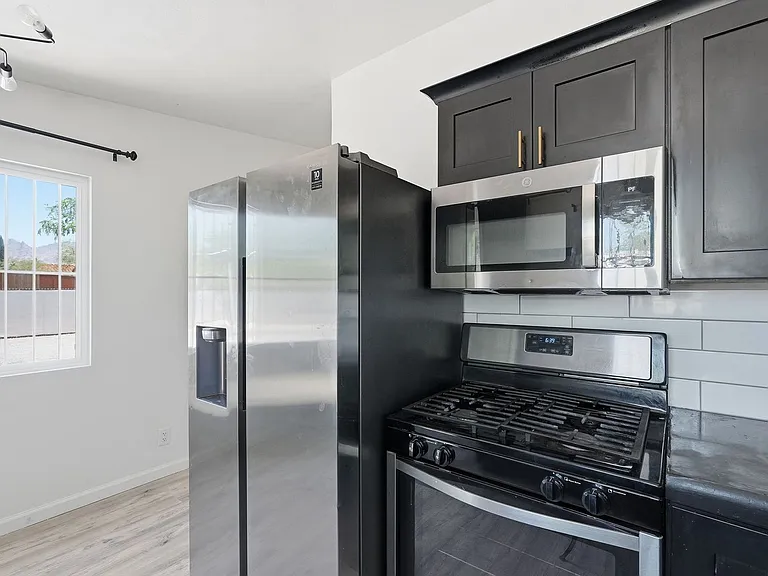 2535 N Dodge Blvd #3 — Photo 19