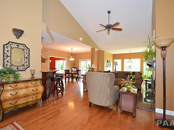 3rd image of 11310 N Oak Trail Dr