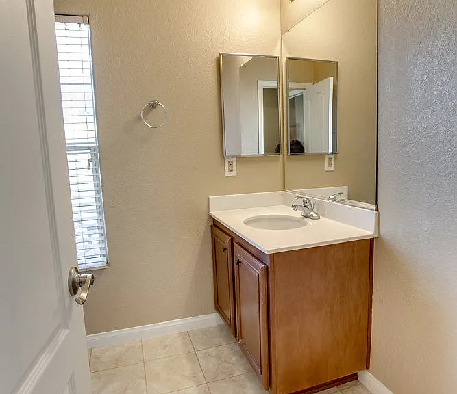 11741 Marina Grande Ct — Photo 42