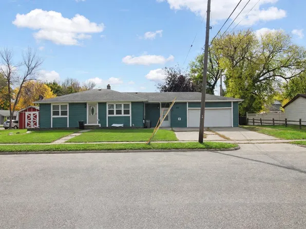 1409 13th Ave N, Moorhead, MN 56560