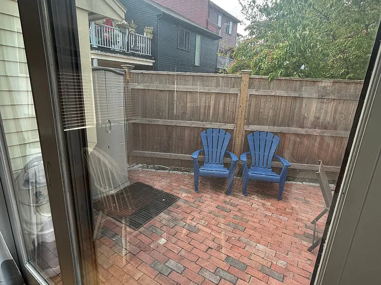 301 Swans Wharf Row — Photo 45