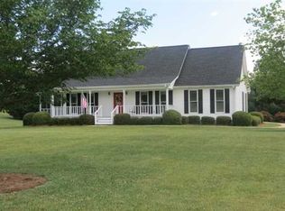 2319 Lothridge Rd, Cleveland, GA 30528