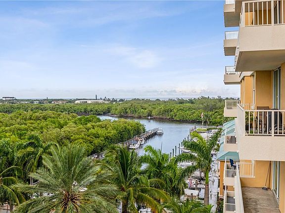 2nd image of 625 Casa Loma Blvd Unit 705