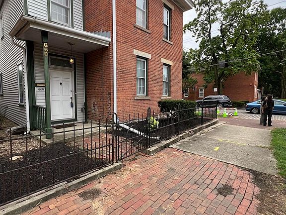 2nd image of 660 City Park Ave
