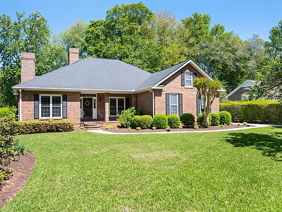 3rd image of 78 Savannah Dr.