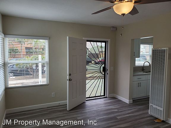 2nd image of 4832 Pescadero Ave