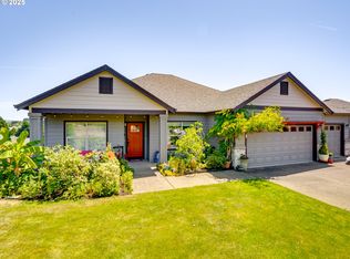 132 SW Mount Adams St, McMinnville, OR