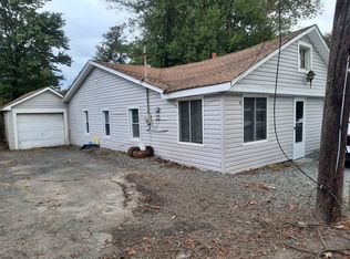 21 Diamond Dr, Lake Hopatcong, NJ 07849