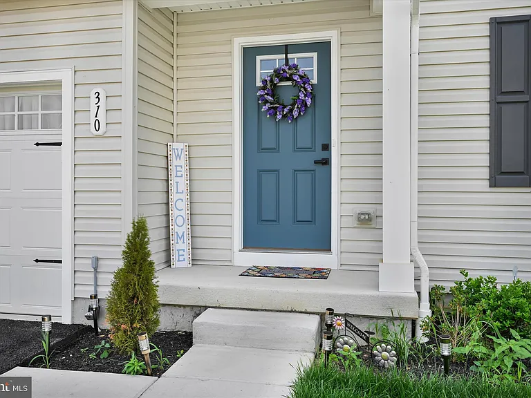 310 Creekside Dr — Photo 5