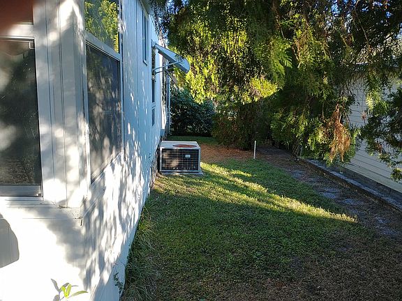 5th image of 5809 Honeytree Dr