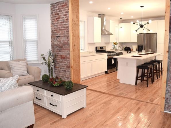 boston-massachusetts-59138336 picture