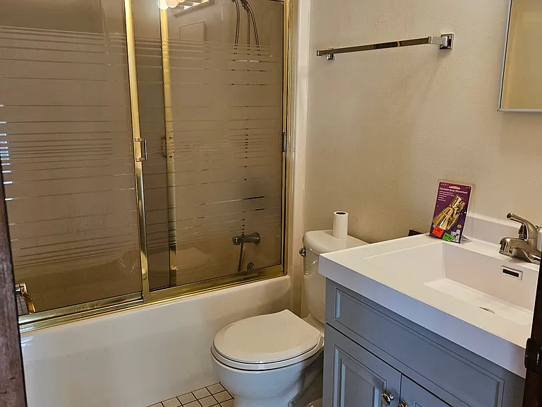 670 Foxtree Cir #1C — Photo 11