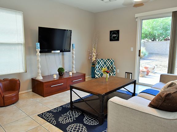 4th image of 11850 W Altadena Ave