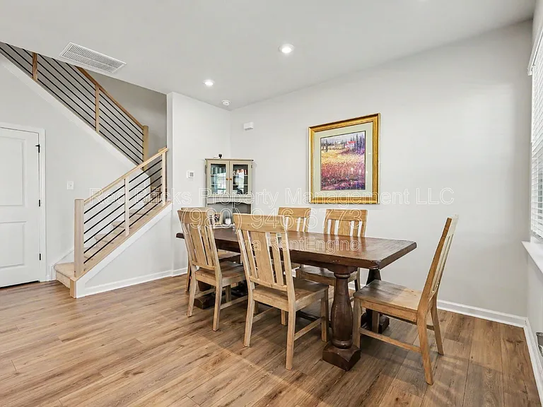 8809 Arrington Hall Dr — Photo 11