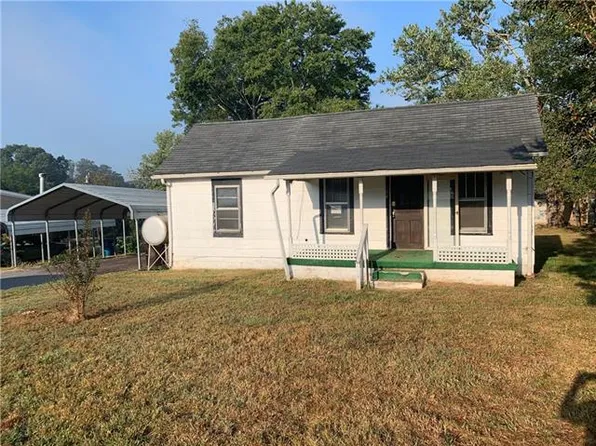 604 Fifth Street Pl SW, Hildebran, NC 28637