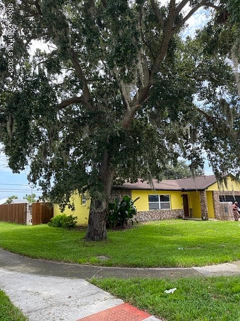 1st image of 7701 Pine Hollow Ct