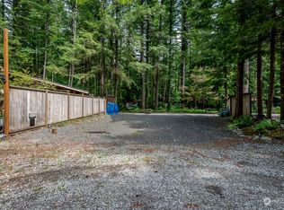 1013 Maple Ln, Sumas, WA 98295
