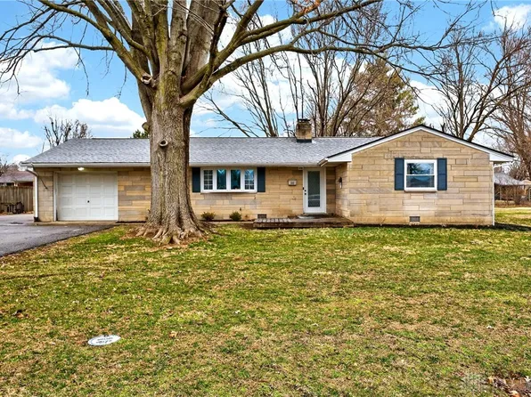 60 Rosewood Dr, Springboro, OH 45066