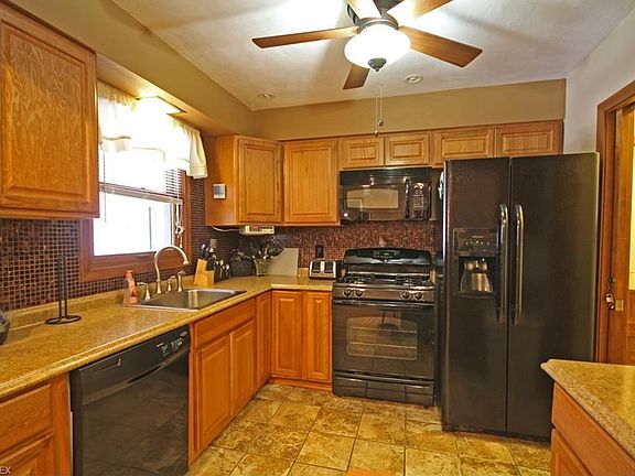 2nd image of 2285 Innwood Dr