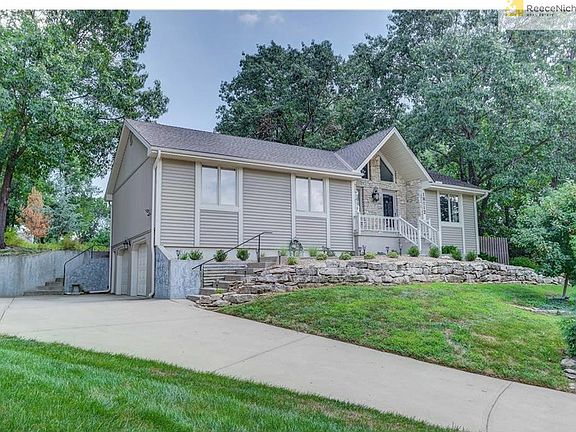 2nd image of 18112 E Cliff Dr