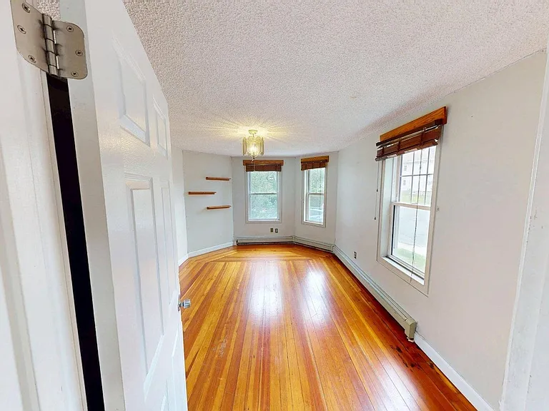 27 Princeton St #1 — Photo 26