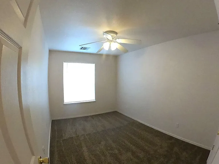2225 Bex St — Photo 8