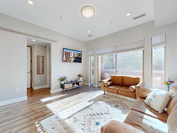 4th image of 4885 S Monaco Street #101