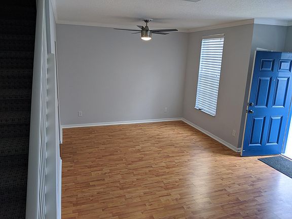 3rd image of 30203 Swinford Ln