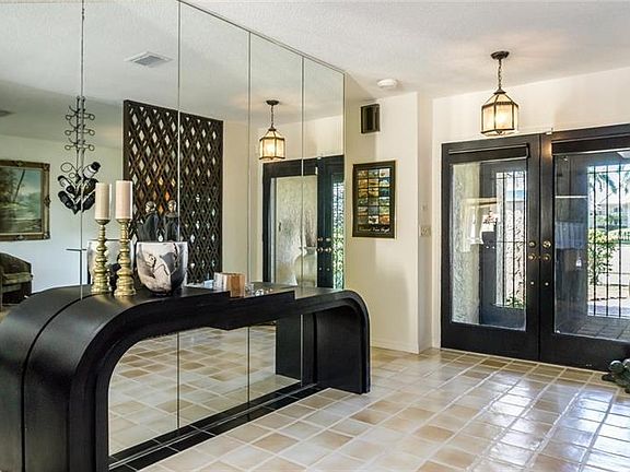 4th image of 601 Four Bays Dr