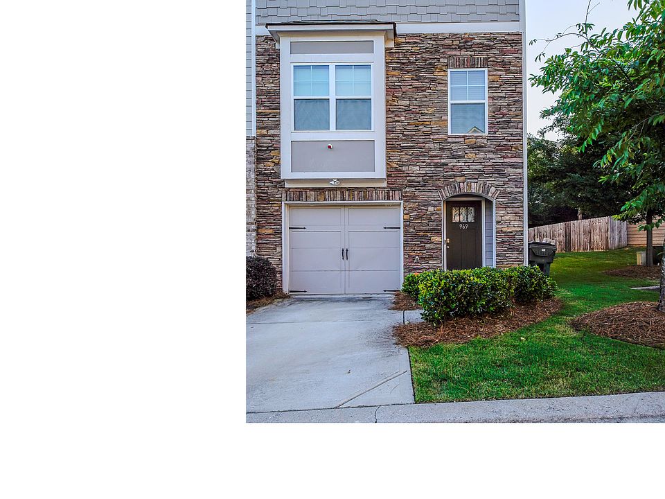 1st image of 969 Society Cir SW