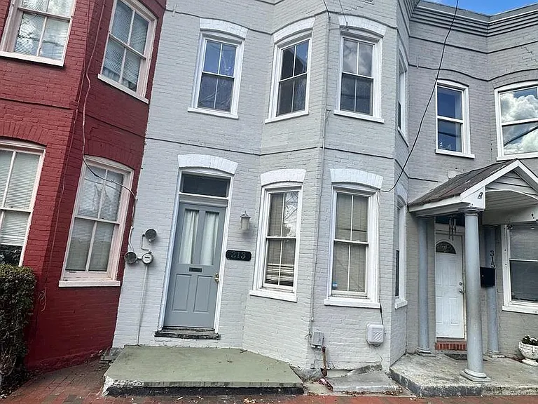 313 N Kent St — Photo 1