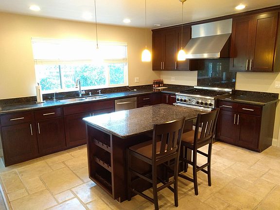 3rd image of 1735 Beach Park Blvd