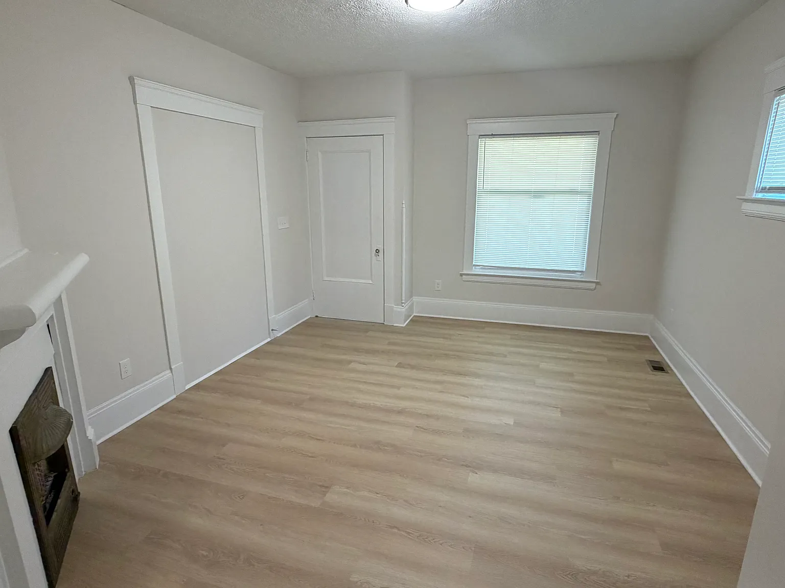 5 bed, 2.5 bath, $2,650 — Photo 4