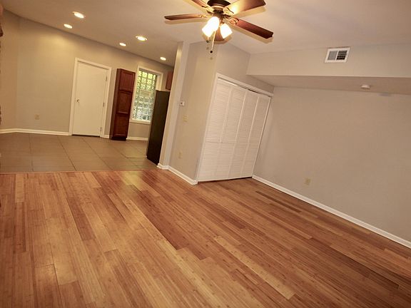 5th image of 830 Mellon St APT 1