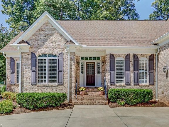 5th image of 307 Topwater Ln