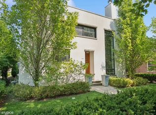 1331 Asbury Ave, Evanston, IL 60201