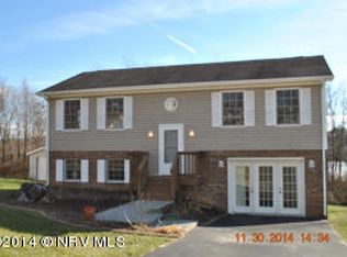 620 Warren Ct, Christiansburg, VA 24073
