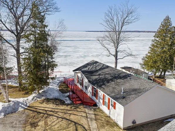 8250 Greenwood St, Alpena, MI 49707