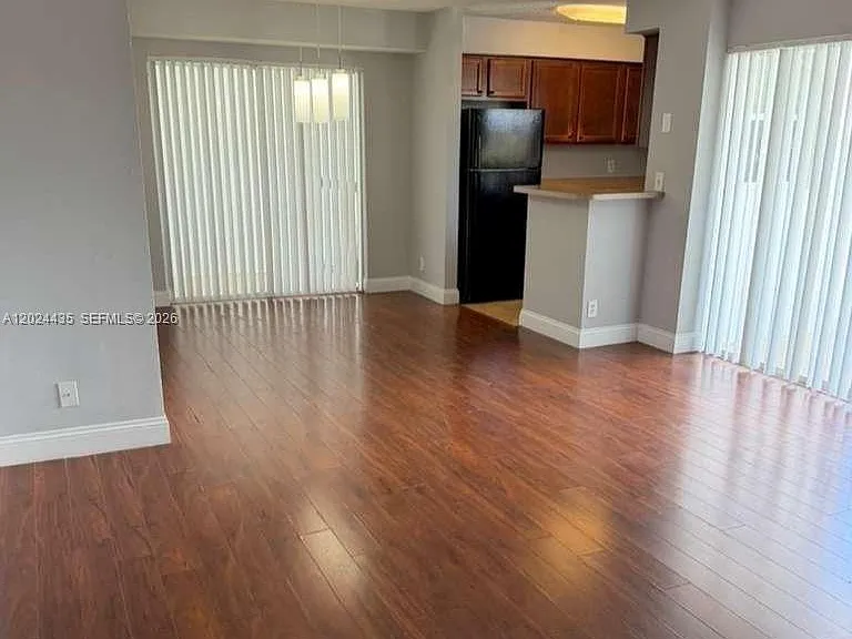 7610 Westwood Dr #122 — Photo 8