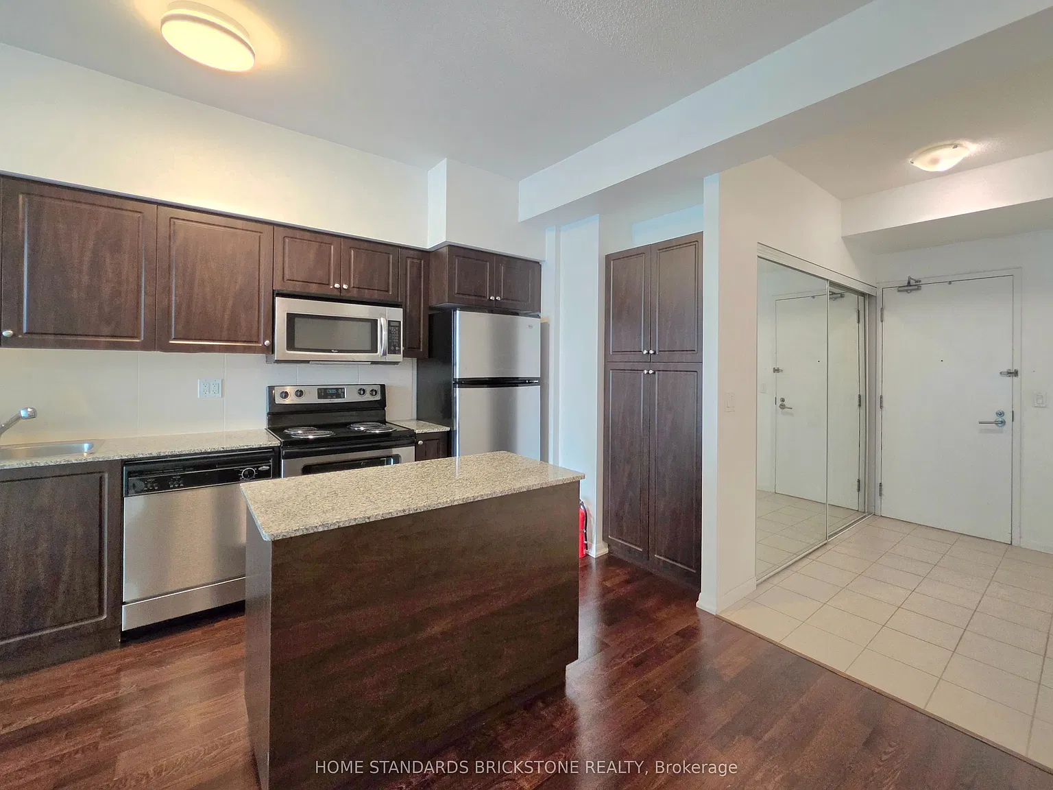 2 bed, $2,800 — Photo 3