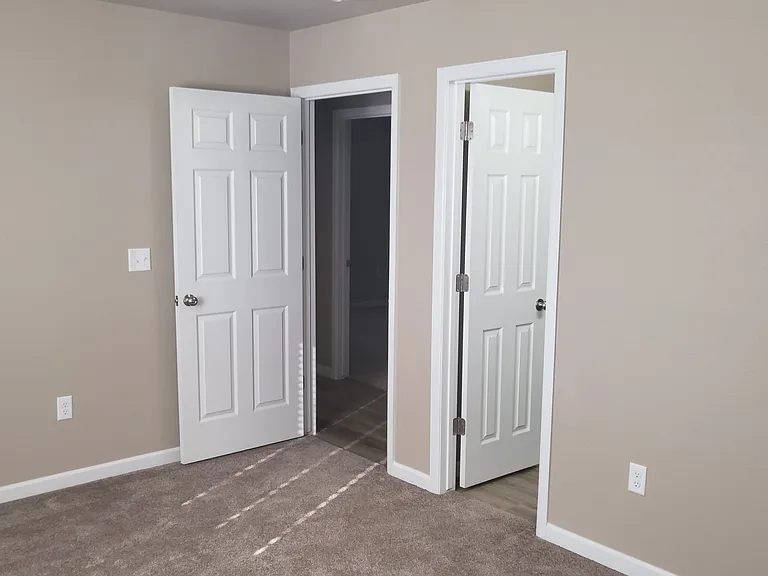 565 S Aguilar Dr — Photo 11