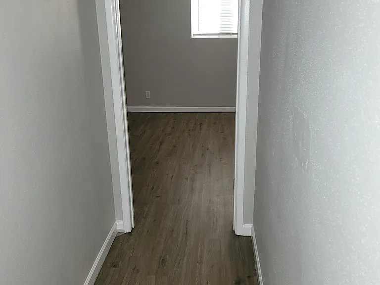 801 High Meadow Dr #B — Photo 11
