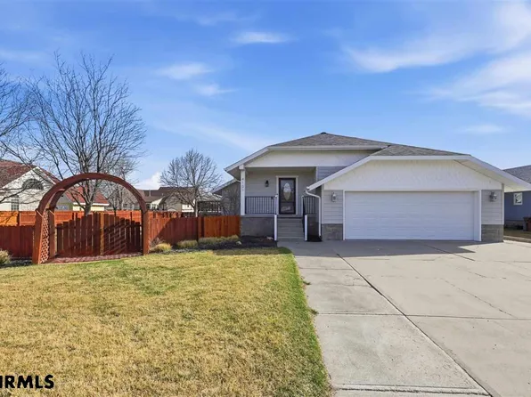 410 Sandra Ct, Scottsbluff, NE 69361