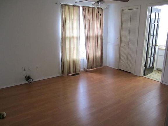 5th image of 2111 Goodrich Dr