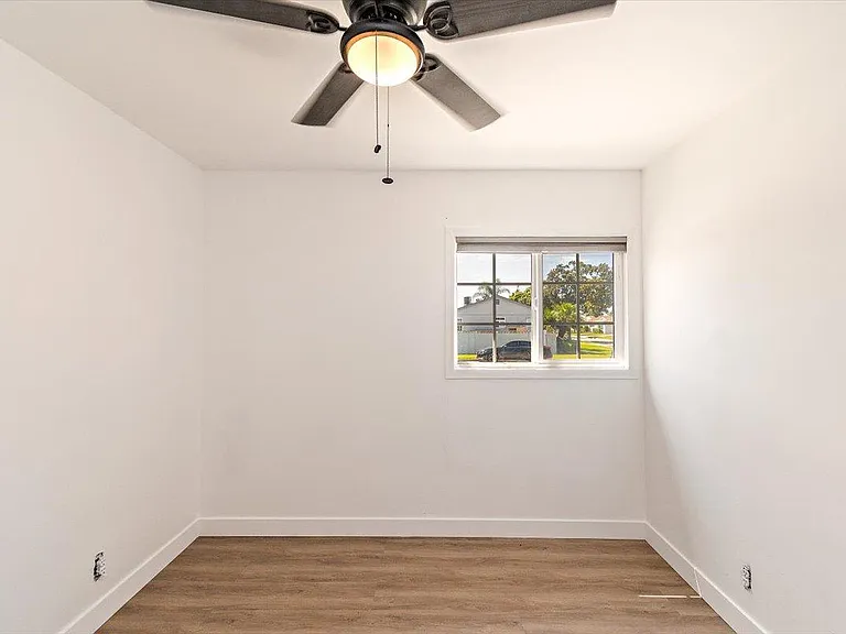 7757 La Mesa Way — Photo 13