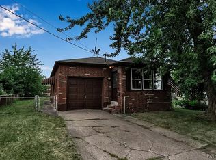 3432 Packard Rd, Niagara Falls, NY 14303