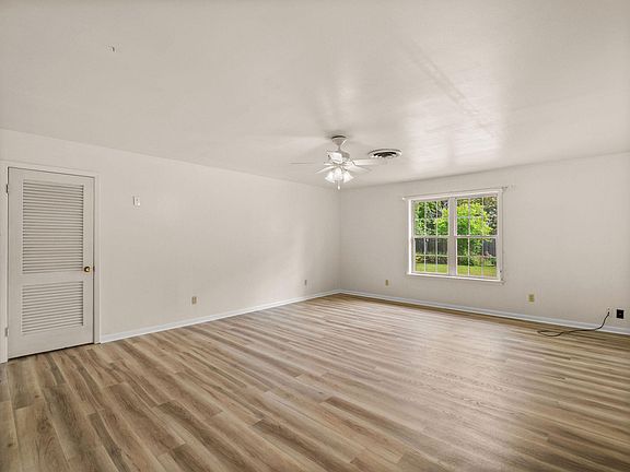 4th image of 2011 Hampton St