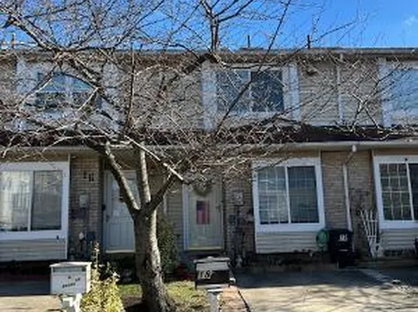 18 Eleanor Pl, Staten Island, NY 10303